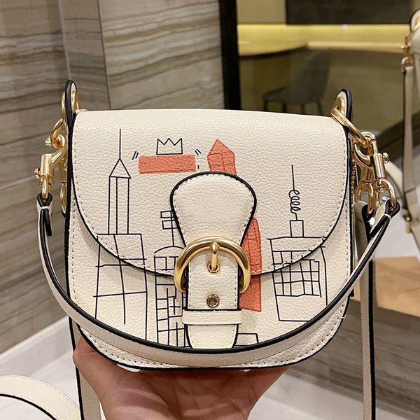 shoulder bags handbags designer crossbody tote bag saddle totes handbag cross body artwork genuine leather fashion brand with original box 4
shoulder bags handbags designer crossbody tote bag saddle totes handbag cross body artwork genuine leather fashion brand with original box 4