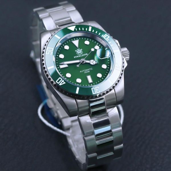 316l steel stainless 200m dive watch mechanical japan nh35a sapphire automatic men's luminou wristwatches, Slivery;brown
316l steel stainless 200m dive watch mechanical japan nh35a sapphire automatic men's luminou wristwatches, Slivery;brown