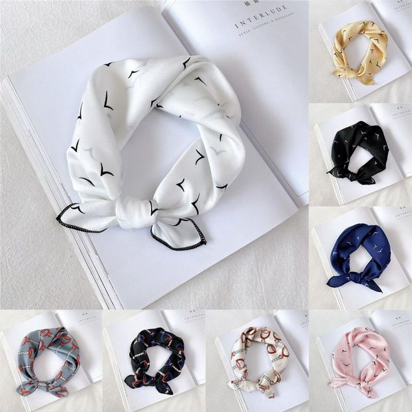 scarves 2021 women scarf small size silk fabric square neckerchief office lady spring shawls 50*50cm, Blue;gray
scarves 2021 women scarf small size silk fabric square neckerchief office lady spring shawls 50*50cm, Blue;gray