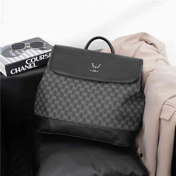handbag 2021 large capacity shoulder bag trend business briefcase computer diagonal cross men's, Black;red
handbag 2021 large capacity shoulder bag trend business briefcase computer diagonal cross men's, Black;red