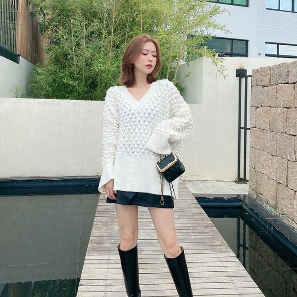 women's sweaters hong kong style languid pullover sweater, female white hollow out concave convex bead, long sleeve fashion, White;black
women's sweaters hong kong style languid pullover sweater, female white hollow out concave convex bead, long sleeve fashion, White;black