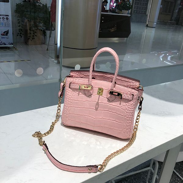 new patent leather crocodile pattern leather chain bag mini bag bright leather shoulder crossbody small bag handbag womens
new patent leather crocodile pattern leather chain bag mini bag bright leather shoulder crossbody small bag handbag womens