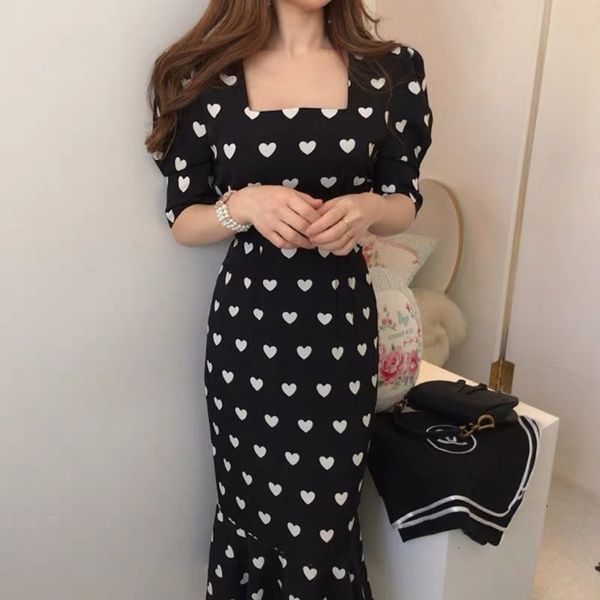 casual dresses new summer love heart print dress women fashion square collar short sleeve ladies vestidos elegant slim waist merma, Black;gray
casual dresses new summer love heart print dress women fashion square collar short sleeve ladies vestidos elegant slim waist merma, Black;gray