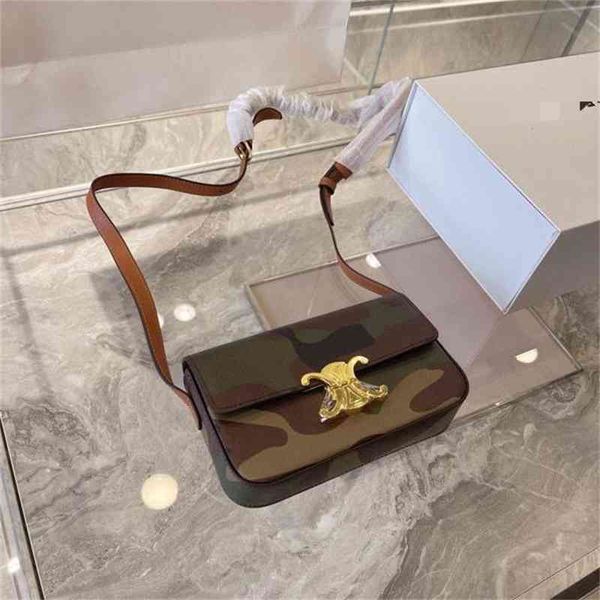 celin 2021 new camouflage hand box small square tofu mini messenger bag fashion women's bagu476
celin 2021 new camouflage hand box small square tofu mini messenger bag fashion women's bagu476