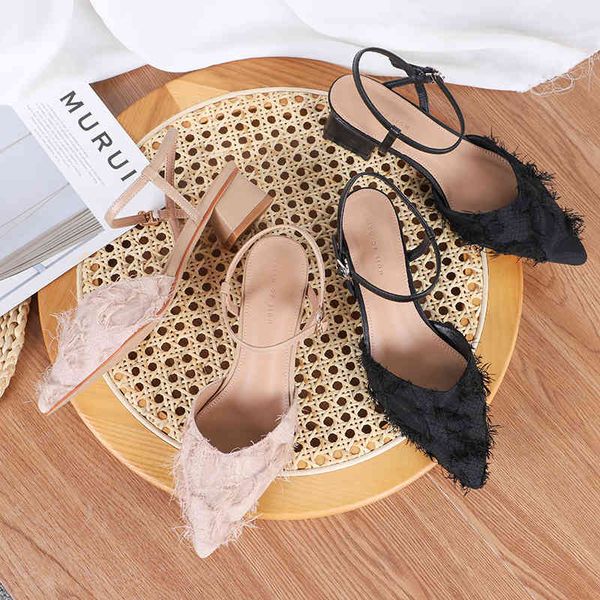 spring women shoes square middle heels 4.5cm pointed toe ankle strap fabric tassel pumps female elegant heels 210520, Black
spring women shoes square middle heels 4.5cm pointed toe ankle strap fabric tassel pumps female elegant heels 210520, Black
