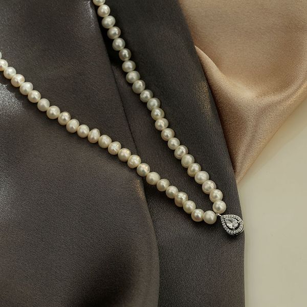 aaa designer jewelry zircon water drop pendant necklace collarbone chain neckchain luxurious natural baroque shaped freshwater pearl necklac, Silver
aaa designer jewelry zircon water drop pendant necklace collarbone chain neckchain luxurious natural baroque shaped freshwater pearl necklac, Silver