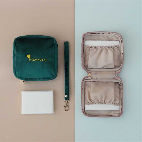 vintage velvet small storage bag sanitary napkin pouches holder wallet bags lipstick cosmetics case sundries 1p
vintage velvet small storage bag sanitary napkin pouches holder wallet bags lipstick cosmetics case sundries 1p