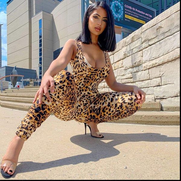 leopard print summer sleeveless women jumpsuit u neck bodycon slim fit party clubwear female, Black;white
leopard print summer sleeveless women jumpsuit u neck bodycon slim fit party clubwear female, Black;white