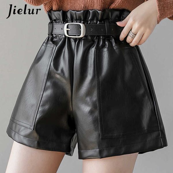 jielur pu autumn winter women shorts slim high waist solid color shorts womens chic korean belt leather short trousers s-xl 210611, White;black
jielur pu autumn winter women shorts slim high waist solid color shorts womens chic korean belt leather short trousers s-xl 210611, White;black