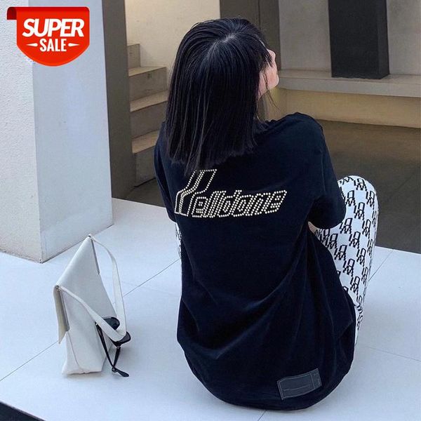 we11done adopts imported material, three-dimensional pearl logo, loose round neck, oversized short sleeve t-shirt #q61t, White;black
we11done adopts imported material, three-dimensional pearl logo, loose round neck, oversized short sleeve t-shirt #q61t, White;black