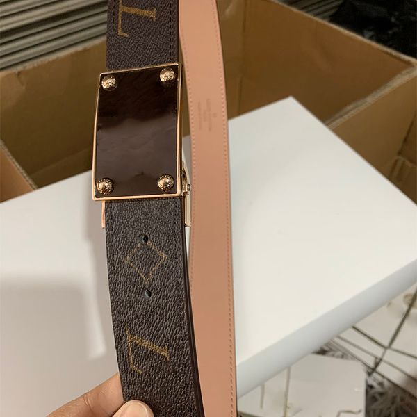 mens leather belts waistband fiber brand designer belt girdle womens luxury flower letter golden sliver buckle fashion habbly, Black;brown
mens leather belts waistband fiber brand designer belt girdle womens luxury flower letter golden sliver buckle fashion habbly, Black;brown