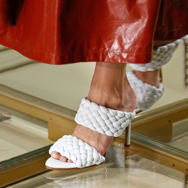 sandals fashion designer weave knitted women slippers runway brand crossover high heels ladies summer mules cwxl, Black
sandals fashion designer weave knitted women slippers runway brand crossover high heels ladies summer mules cwxl, Black