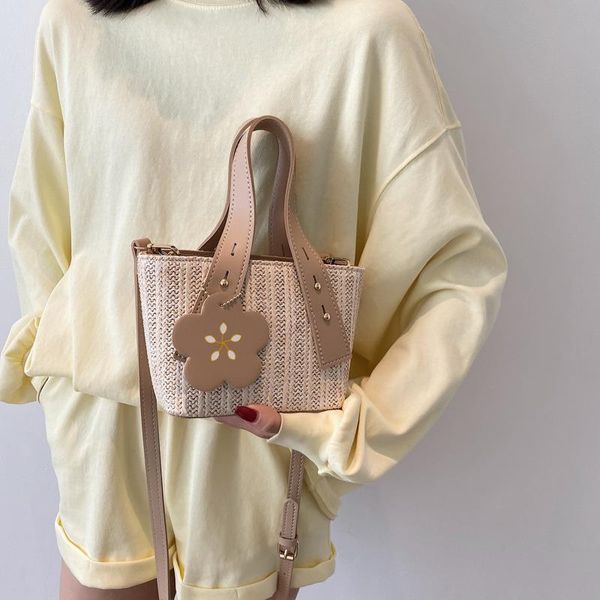 evening bags fashion handbag women bucket bag shoulder messenger cross-bag simple straw crossbody pack flower tote
evening bags fashion handbag women bucket bag shoulder messenger cross-bag simple straw crossbody pack flower tote