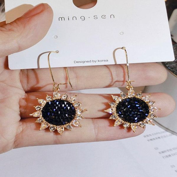 hoop & huggie classical sunflower shape full crystal earrings white black rhinestone zircon wedding bridal jewelry for women girl party, Golden;silver
hoop & huggie classical sunflower shape full crystal earrings white black rhinestone zircon wedding bridal jewelry for women girl party, Golden;silver