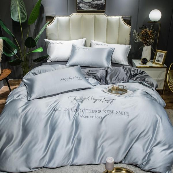 bedding sets 4pcs wash silky set luxury quilt cover for home summer bed sheet and pillowcase nordic soft of comforter
bedding sets 4pcs wash silky set luxury quilt cover for home summer bed sheet and pillowcase nordic soft of comforter