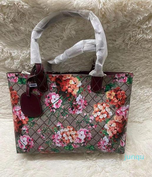 classic fashion luxury women's handbag comfortable practical generous women's canvas large and small shopping bag mother bag
classic fashion luxury women's handbag comfortable practical generous women's canvas large and small shopping bag mother bag