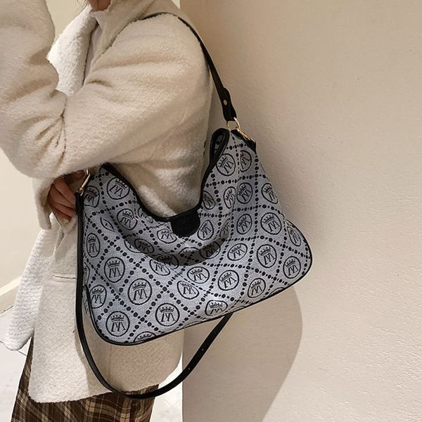 outlet online 70% off sale net red large capacity bag female 2021 new fashion canvas messenger bag foreign style shopping armpit one shoulde
outlet online 70% off sale net red large capacity bag female 2021 new fashion canvas messenger bag foreign style shopping armpit one shoulde