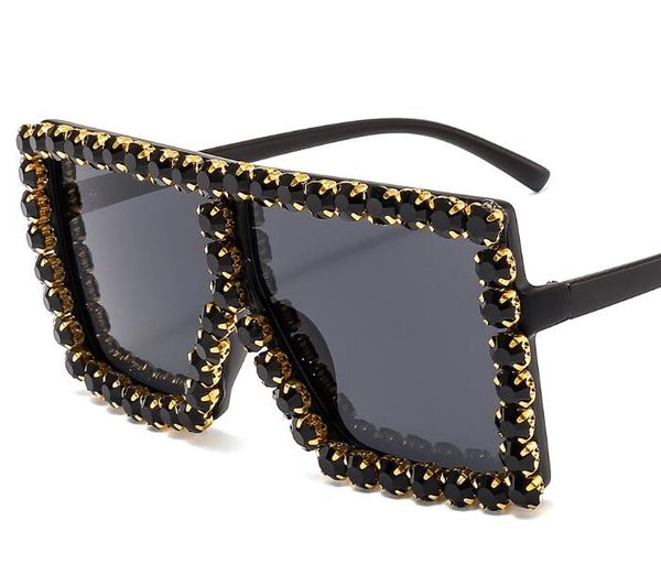 2121 fashion big sunglasses uv400 oversized women female outdoor car sport glasses with shining crystal pc lens, White;black
2121 fashion big sunglasses uv400 oversized women female outdoor car sport glasses with shining crystal pc lens, White;black