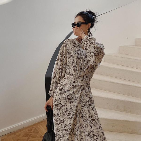 casual dresses vintage long sleeve floral dress women 2021 korean style loose o-neck pullover midi elegant vestidos autumn, Black;gray
casual dresses vintage long sleeve floral dress women 2021 korean style loose o-neck pullover midi elegant vestidos autumn, Black;gray