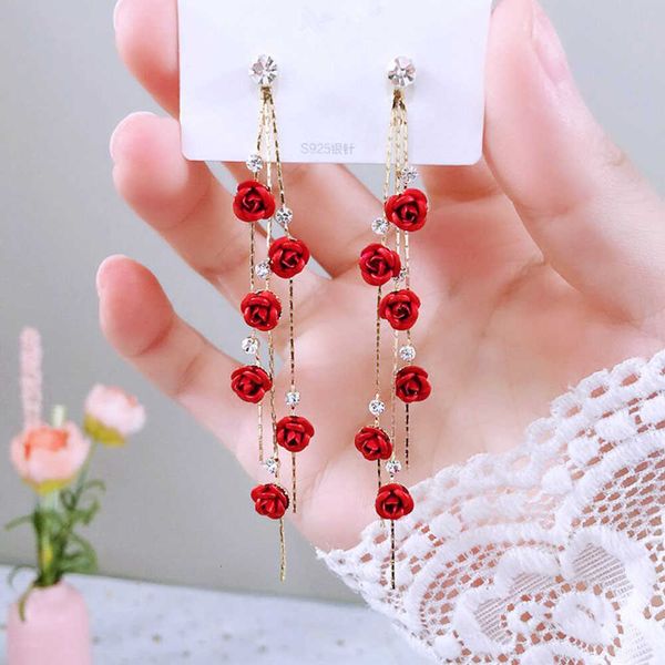rose petal fashion drop earrings for women jewelry red pairs long bag dangle wedding party accessories poison, Golden
rose petal fashion drop earrings for women jewelry red pairs long bag dangle wedding party accessories poison, Golden