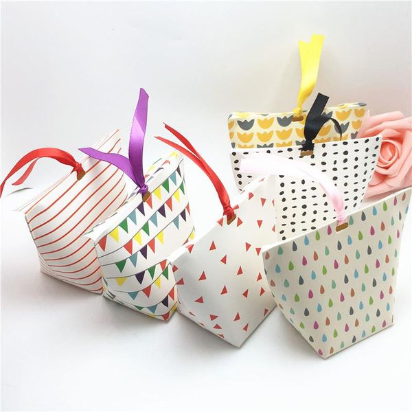 gift wrap craft paper handmade packaging box handle bags white various styles with colorful strings hang lovely 20pcs/lot
gift wrap craft paper handmade packaging box handle bags white various styles with colorful strings hang lovely 20pcs/lot