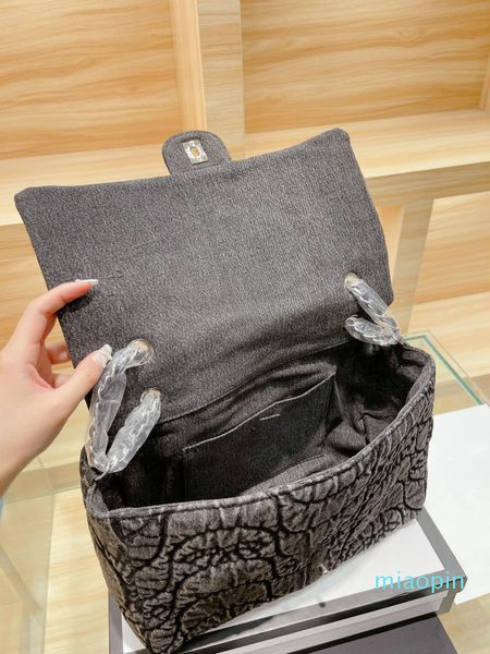 wholesale luxury brands custom bag fashion washed+ denim high-capacity package along with the gender dimension 33 25 cm nice
wholesale luxury brands custom bag fashion washed+ denim high-capacity package along with the gender dimension 33 25 cm nice