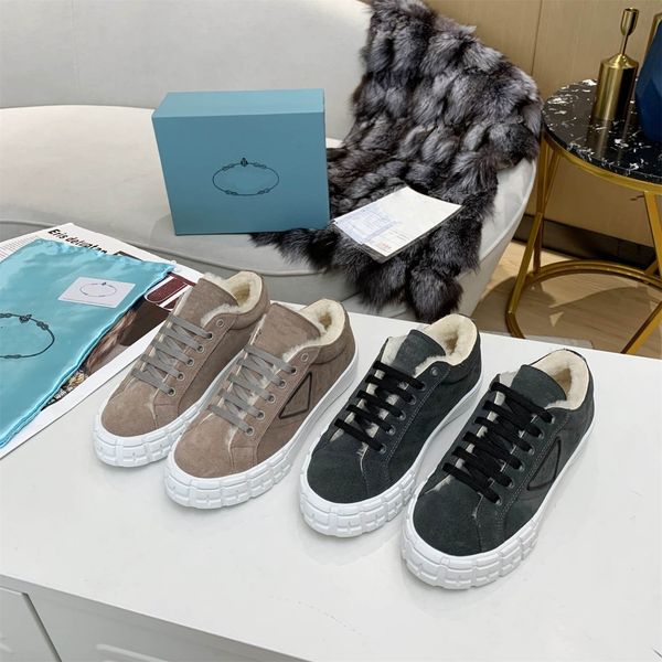 2022 designer women causal shoes with fur suede bicolor chunky sneakers luxury winter fashion high low cut sneakers thick soled warm fuzzy l, Black
2022 designer women causal shoes with fur suede bicolor chunky sneakers luxury winter fashion high low cut sneakers thick soled warm fuzzy l, Black