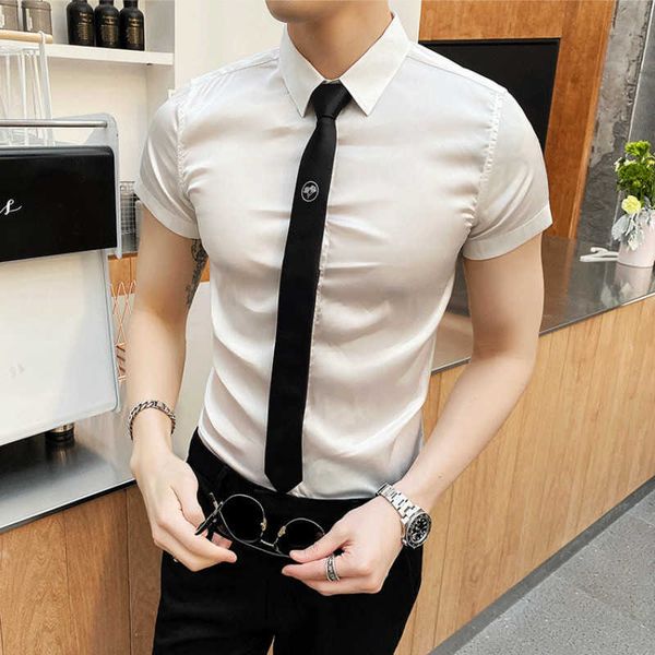 summer men's shirts silk shiny slim short sleeve casual shirt solid chemise homme streetwear social stage dress shirts camisa 210527, White;black
summer men's shirts silk shiny slim short sleeve casual shirt solid chemise homme streetwear social stage dress shirts camisa 210527, White;black
