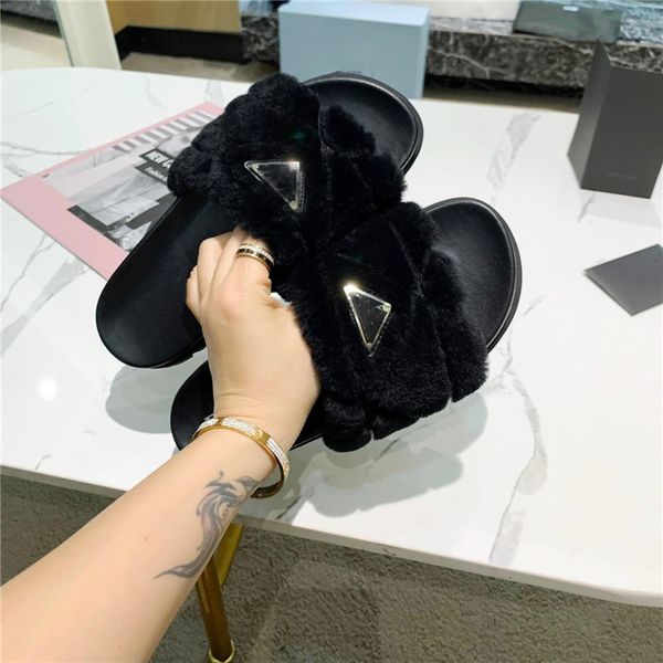 designer women mink slippers warm cotton fashion ladies flat minks fur shoes with box size 35-40, Black
designer women mink slippers warm cotton fashion ladies flat minks fur shoes with box size 35-40, Black