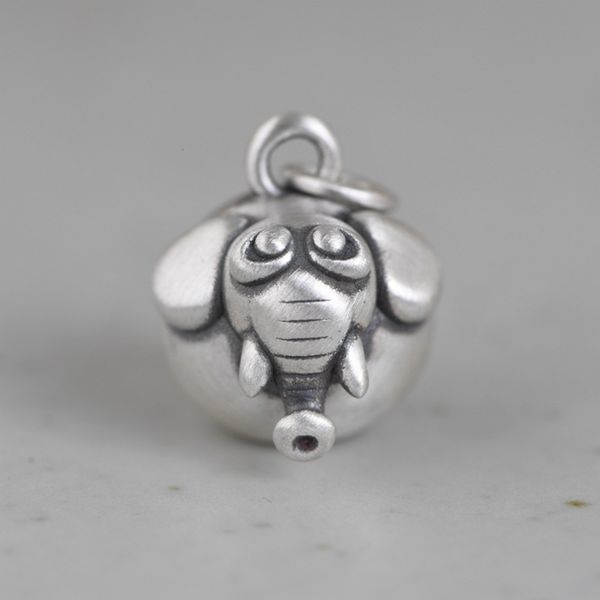 golden deer king foot silver simple literary auspicious handmade pendant thai female collarbone chain necklace elephant pendant
golden deer king foot silver simple literary auspicious handmade pendant thai female collarbone chain necklace elephant pendant