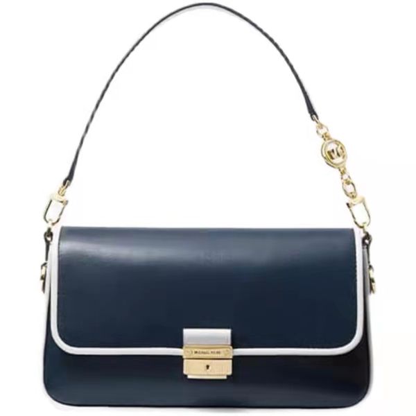2021 is a niche design brand designed for women armpit bag retro baguette with single and double shoulders
2021 is a niche design brand designed for women armpit bag retro baguette with single and double shoulders