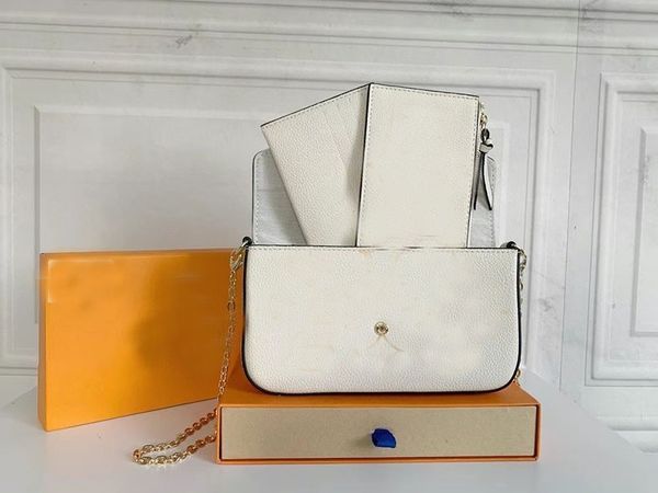 2021 spring and summer leather embossing fashion women's bag with leisure atmosphere large capacity m80498 size 21cmx12cmx3cm
2021 spring and summer leather embossing fashion women's bag with leisure atmosphere large capacity m80498 size 21cmx12cmx3cm