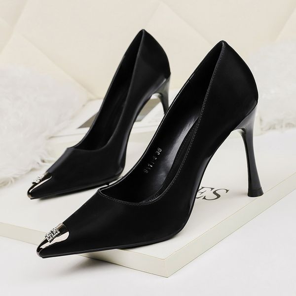 2021 shoe pointy water drill high-heeled french web celebrity heel womens thin temperament1, Black
2021 shoe pointy water drill high-heeled french web celebrity heel womens thin temperament1, Black