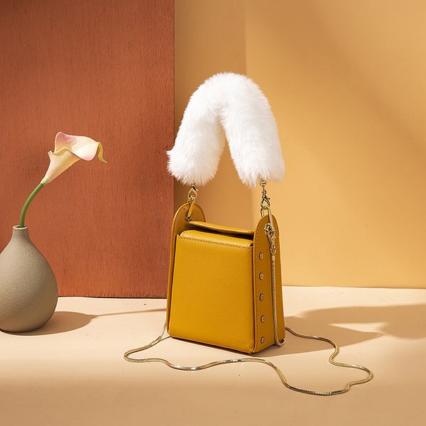 mini cigarette case 2021 spring pearl niche chain single shoulder messenger women's versatile bag
mini cigarette case 2021 spring pearl niche chain single shoulder messenger women's versatile bag