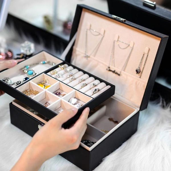storage bags 2021 necklace rings earrings bracelet organizer jewelry box exquisite women leather packaging display gift boxes case
storage bags 2021 necklace rings earrings bracelet organizer jewelry box exquisite women leather packaging display gift boxes case