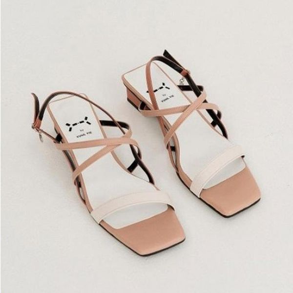 summer fashion shoes woman ankle strap sandals chunky heels female gladiator dress jeans concise med, Black
summer fashion shoes woman ankle strap sandals chunky heels female gladiator dress jeans concise med, Black