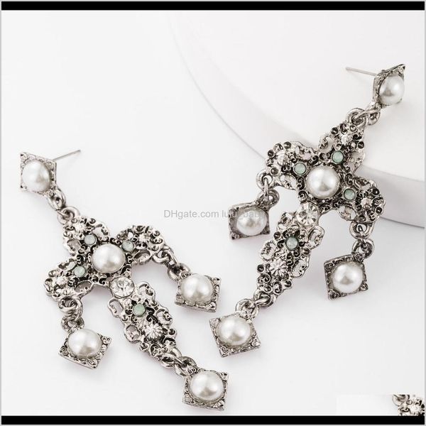 charm jewelry drop delivery 2021 exaggerated personality alloy diamond inlaid pearl cross earrings female court style temperament earring bt, Golden
charm jewelry drop delivery 2021 exaggerated personality alloy diamond inlaid pearl cross earrings female court style temperament earring bt, Golden