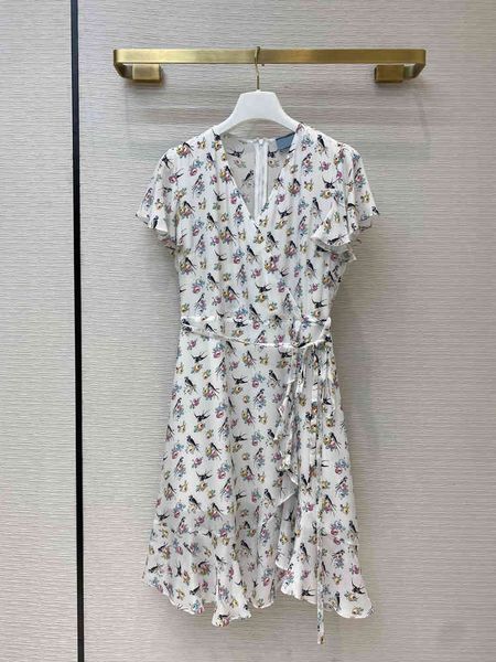dress 100% silk women mini high-end sweet floral print lace-up dresses summer v-neck ruffles short dress luxury, Black;gray
dress 100% silk women mini high-end sweet floral print lace-up dresses summer v-neck ruffles short dress luxury, Black;gray
