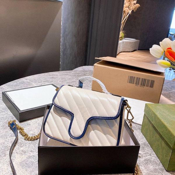 luxury designs nice leather bag women's fashion white shoulder bags messages handbags classic version purse with retro hardware
luxury designs nice leather bag women's fashion white shoulder bags messages handbags classic version purse with retro hardware
