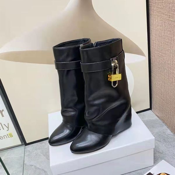 explosion women's shark lock boots shiny leather boots black metal buckle golden padlock zipper short boots fashion show
explosion women's shark lock boots shiny leather boots black metal buckle golden padlock zipper short boots fashion show