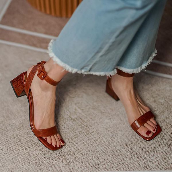 sandals dilalula brand design women genuine leather 2021 summer metal buckle high heels pumps wedding office lady shoes woman, Black
sandals dilalula brand design women genuine leather 2021 summer metal buckle high heels pumps wedding office lady shoes woman, Black