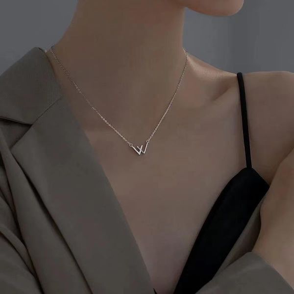 chains letter necklace female simple zircon crystal chain clavicle charm women golden jewelry, Silver
chains letter necklace female simple zircon crystal chain clavicle charm women golden jewelry, Silver