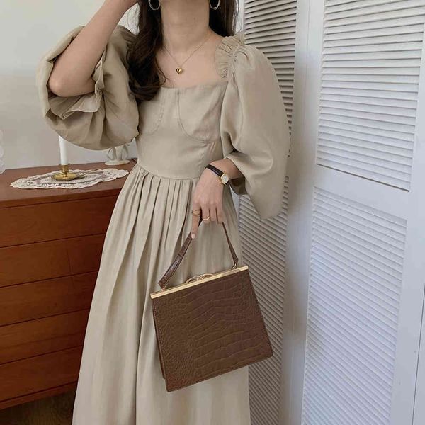 dress long girly molasses fitted high-waist puff line clothed 2021 vintage spring square tencel turtleneck, Black;gray
dress long girly molasses fitted high-waist puff line clothed 2021 vintage spring square tencel turtleneck, Black;gray