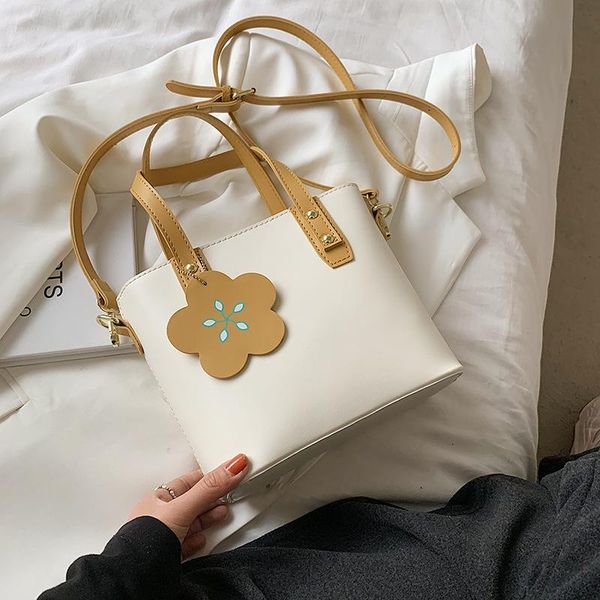 evening bags womens handbags japan and south small fresh women's 2021 flower color portable vegetable basket bag fashion versatile purs
evening bags womens handbags japan and south small fresh women's 2021 flower color portable vegetable basket bag fashion versatile purs