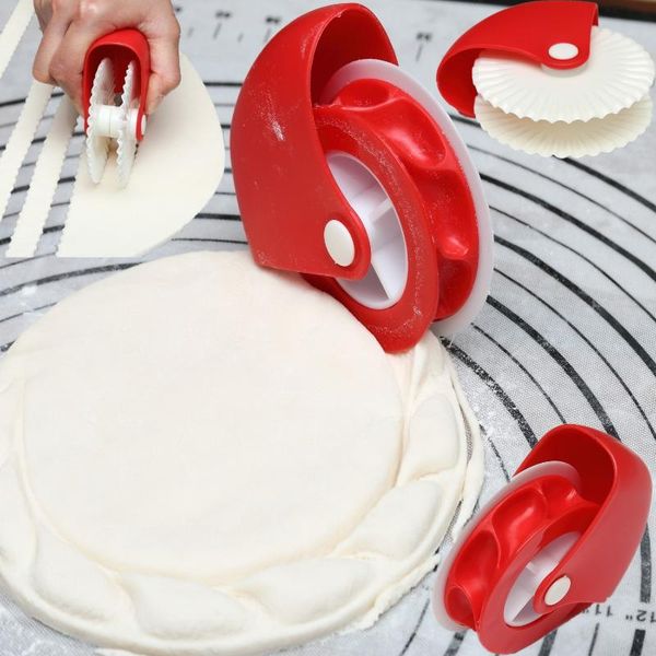 pasta cutting knife wave dough cutter twist wheel bead manual roller kitchen baking pastry tool & tools
pasta cutting knife wave dough cutter twist wheel bead manual roller kitchen baking pastry tool & tools