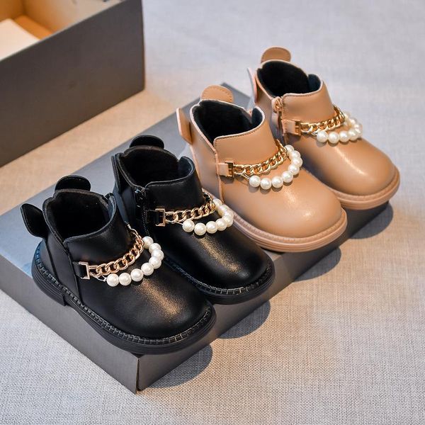 boots metal chain girls shoes low-leather solid color kids baby shoe 2021 autumn children pearl elegant short, Black;grey
boots metal chain girls shoes low-leather solid color kids baby shoe 2021 autumn children pearl elegant short, Black;grey