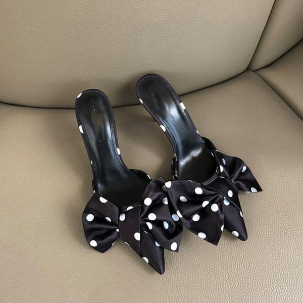 slippers butterfly-knot woman silk polka dot thin heels lady pointed toe outdoor med heel shoes plus size autumn spring, Black
slippers butterfly-knot woman silk polka dot thin heels lady pointed toe outdoor med heel shoes plus size autumn spring, Black