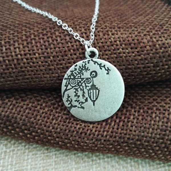 1pcs arrival lantern on the tree give you light necklace for friend gift love sanlan pendant necklaces, Silver
1pcs arrival lantern on the tree give you light necklace for friend gift love sanlan pendant necklaces, Silver