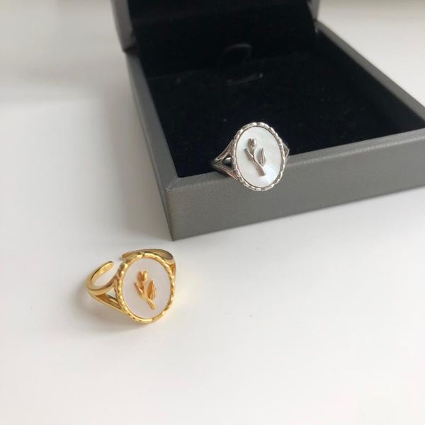 cluster rings 925 sterling silver tulip shell geometric oval ring female ins niche designer open, Golden;silver
cluster rings 925 sterling silver tulip shell geometric oval ring female ins niche designer open, Golden;silver