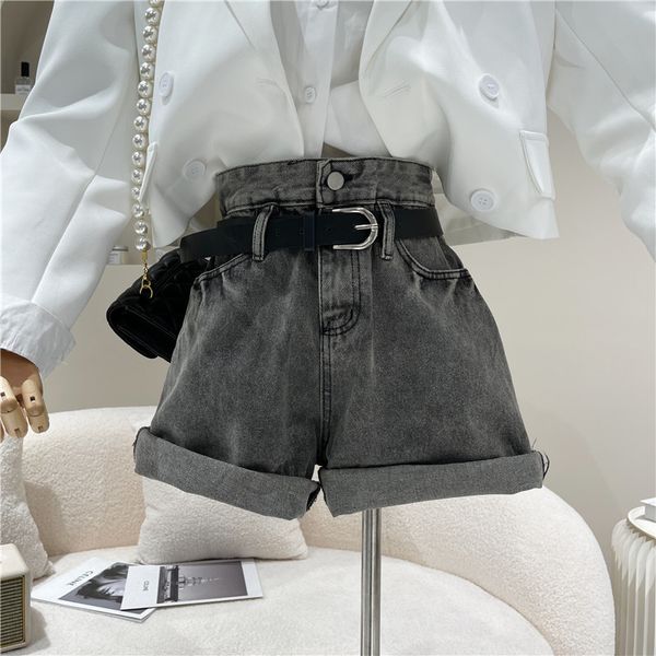 female spring niche high fashion design thin wound leg versatile to-line warm pants light blue jeans shorts
female spring niche high fashion design thin wound leg versatile to-line warm pants light blue jeans shorts